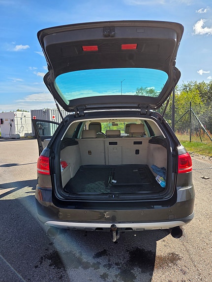 Volkswagen Passat Alltrack 6 of 6