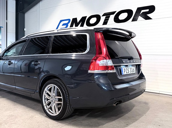 Volvo V70 7 of 19