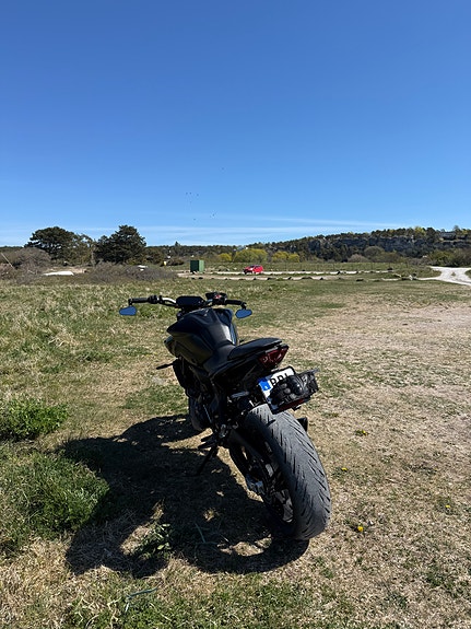 Yamaha MT-07 3 of 4