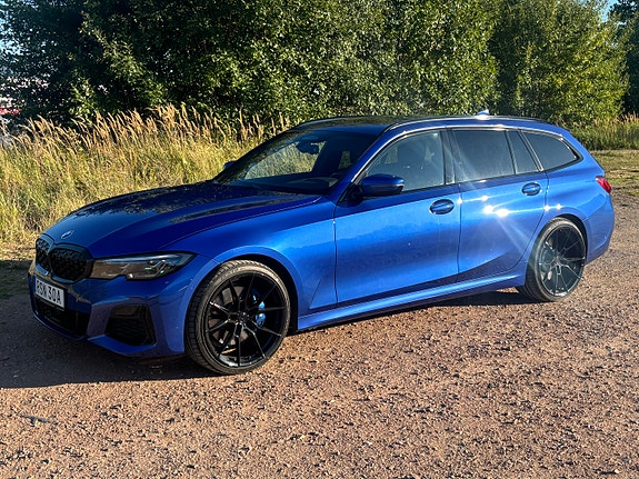 BMW M340d 2 of 11