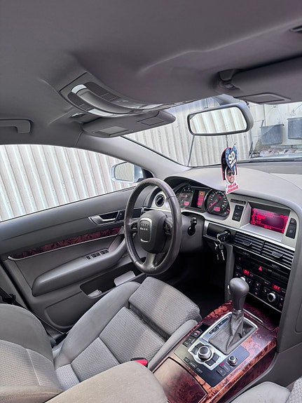 Audi A6 4 of 6