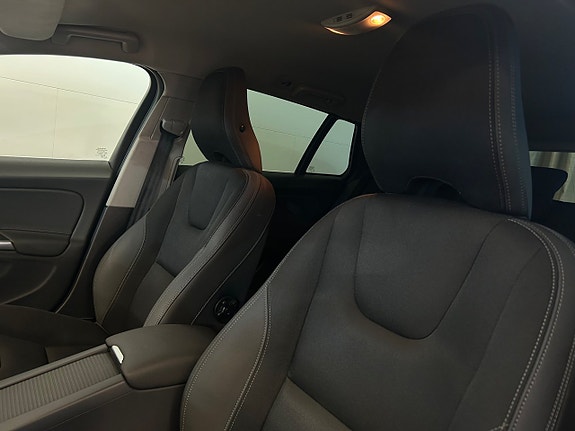 Volvo V60 14 of 17