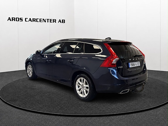 Volvo V60 3 of 17