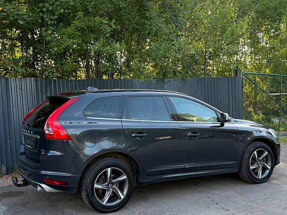 Volvo XC60 8 of 15