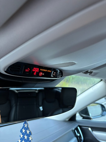 Volvo V90 24 of 28