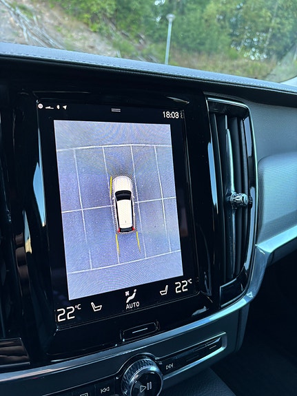 Volvo V90 25 of 28