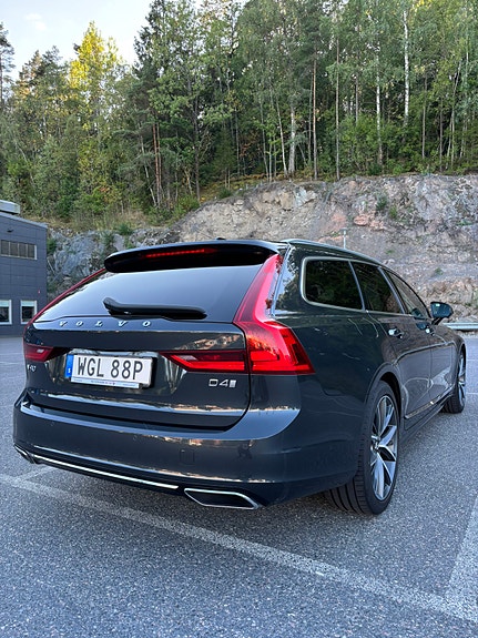 Volvo V90 8 of 28