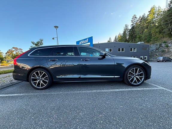 Volvo V90 4 of 28