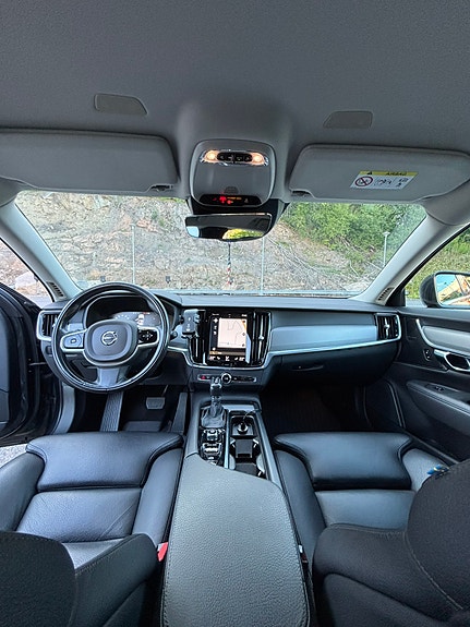 Volvo V90 13 of 28