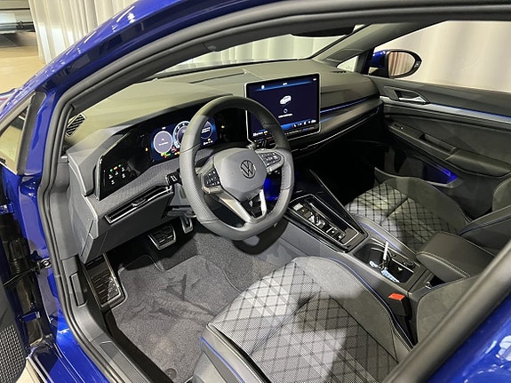Volkswagen Golf I 14 of 22
