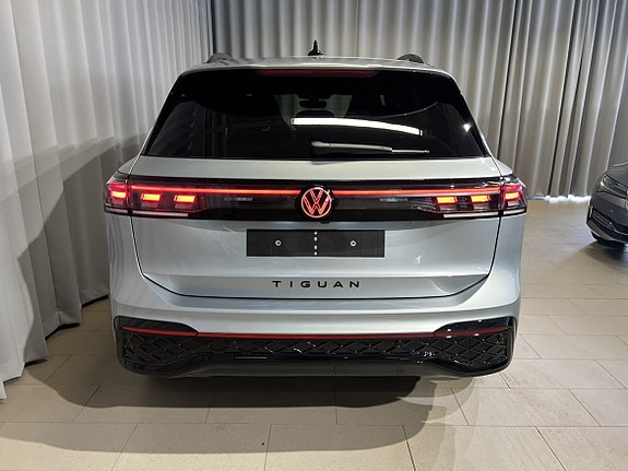 Volkswagen Tiguan 6 of 22
