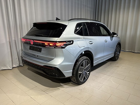 Volkswagen Tiguan 5 of 22