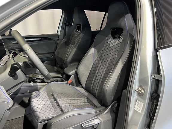 Volkswagen Tiguan 13 of 22