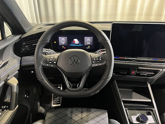 Volkswagen Tiguan 17 of 22