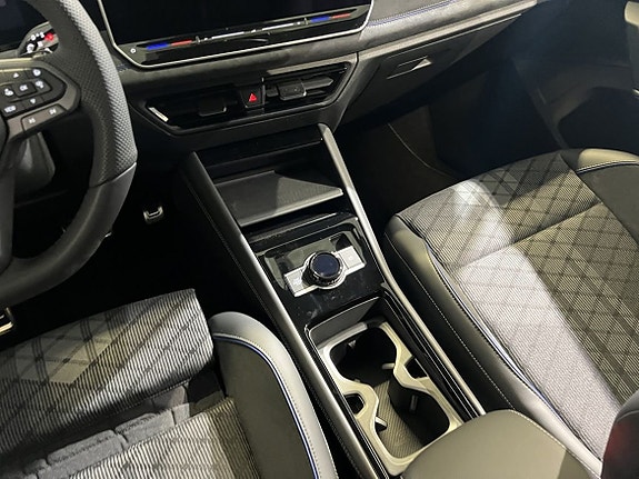 Volkswagen Tiguan 18 of 22