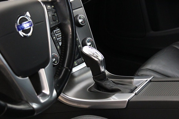 Volvo V60 11 of 23