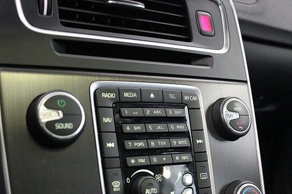Volvo V60 22 of 23