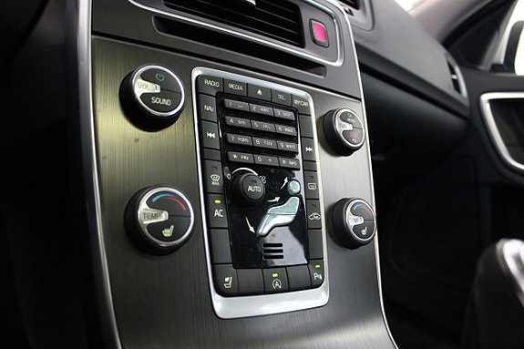 Volvo V60 21 of 23