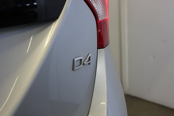 Volvo V60 9 of 23