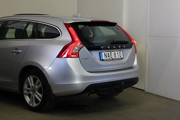 Volvo V60 8 of 23