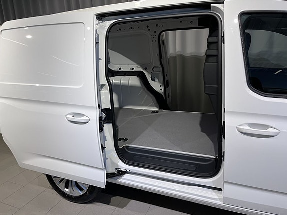 Volkswagen Caddy Maxi 12 of 17
