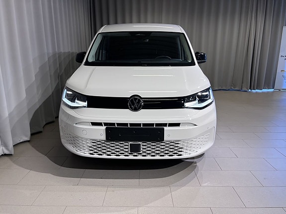 Volkswagen Caddy Maxi 2 of 17