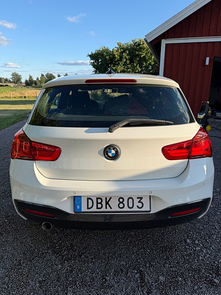 BMW 118d 7 of 11