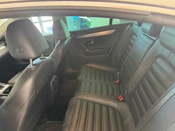 Volkswagen Passat 7 of 8