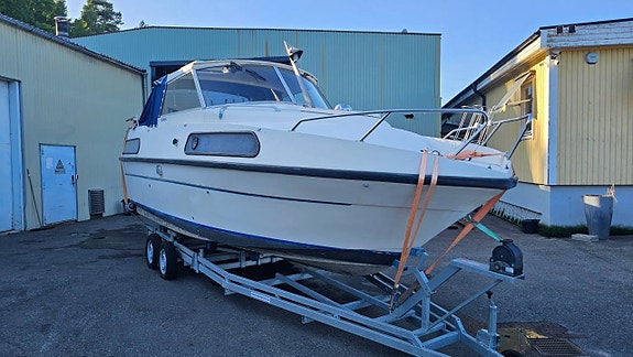 Marieholm 24 HT - Volvo Penta 130hk. Ankarspel mm. 3 of 12
