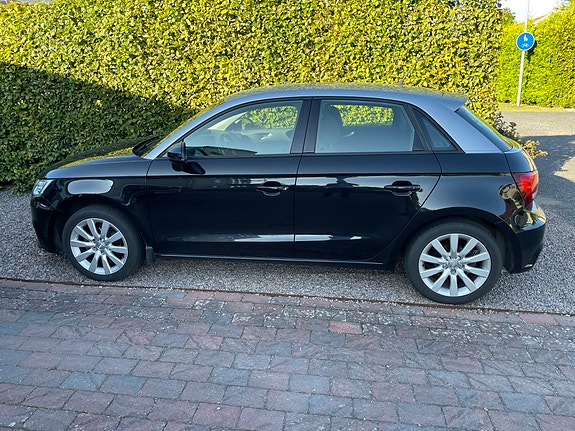 Audi A1 2 of 6