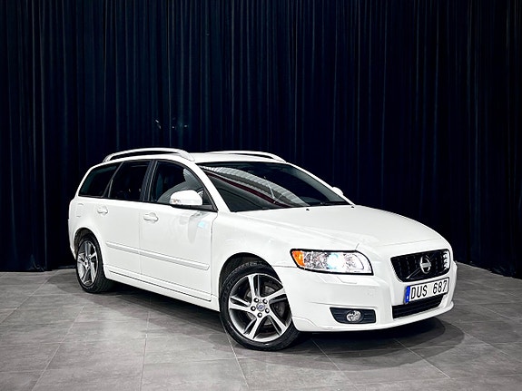 Volvo V50 3 of 20