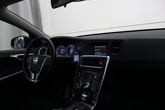 Volvo S60 15 of 20