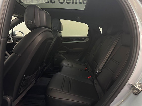 Porsche Cayenne Coupe 11 of 13