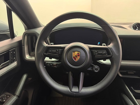 Porsche Cayenne Coupe 12 of 13