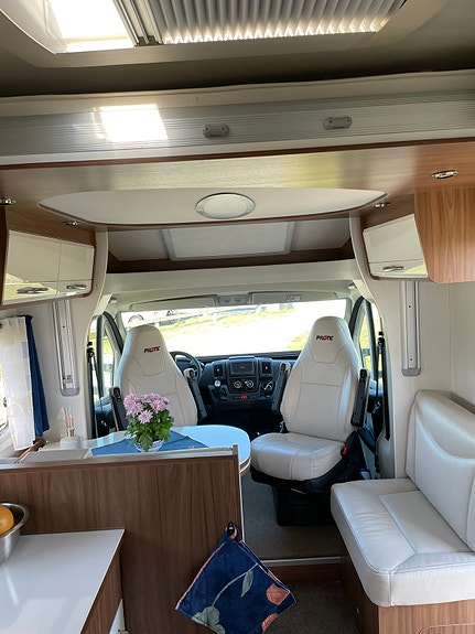 Pilote P746GJ 7 of 11