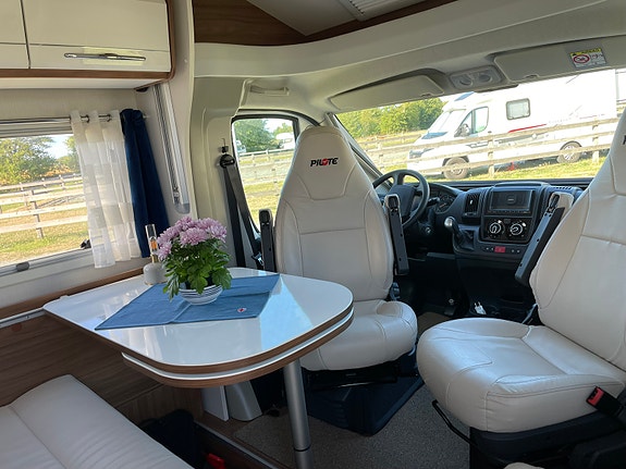 Pilote P746GJ 5 of 11