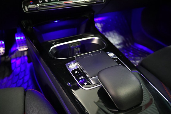 Mercedes-Benz A180 d 16 of 24