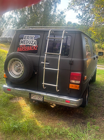 Chevrolet G20 2 of 6