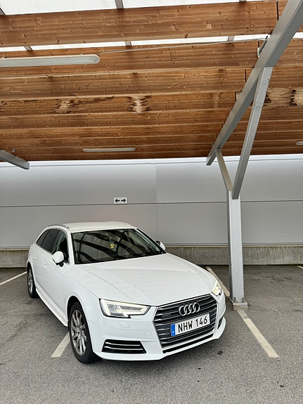 Audi A4 6 of 14