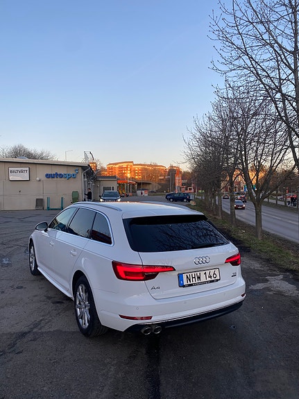 Audi A4 9 of 14