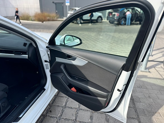 Audi A4 12 of 14