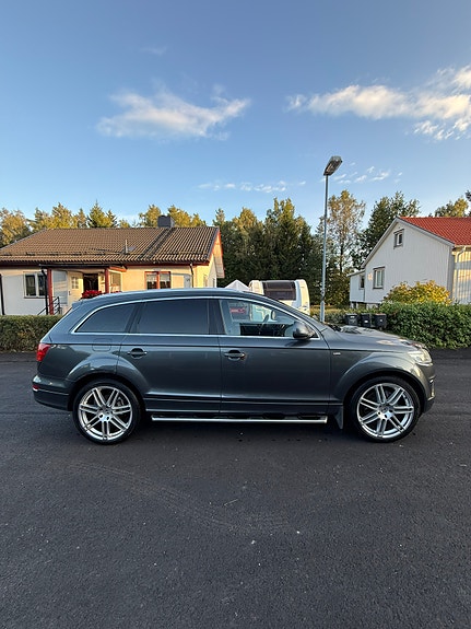 Audi Q7 4 of 30