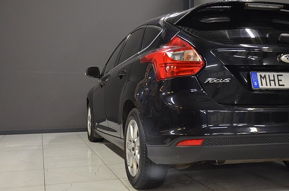 Ford Focus 3 of 18