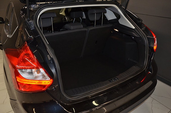 Ford Focus 9 of 18