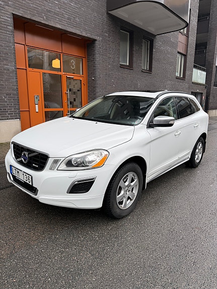 Volvo XC60 10 of 11