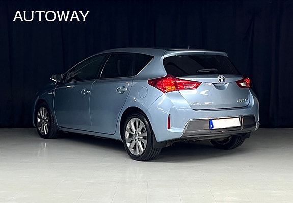 Toyota Auris 6 of 23