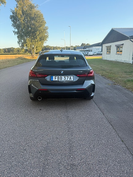 BMW 118i 6 of 8