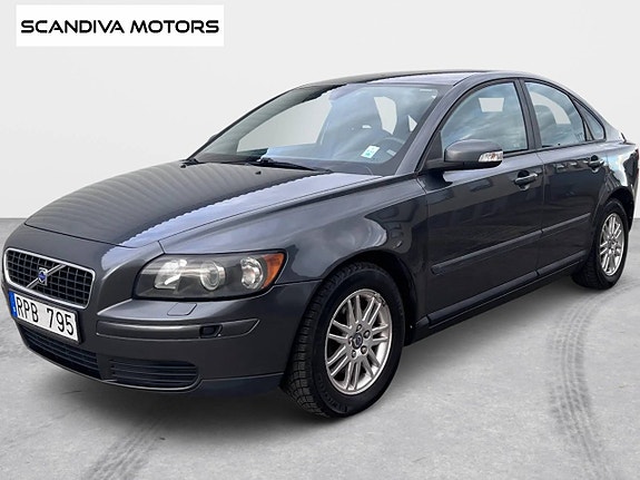 Volvo S40 3 of 19