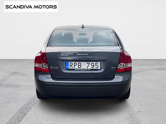 Volvo S40 6 of 19