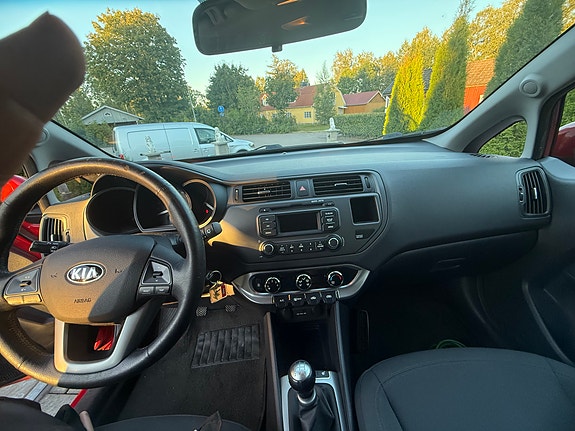 Kia Rio 3 of 9